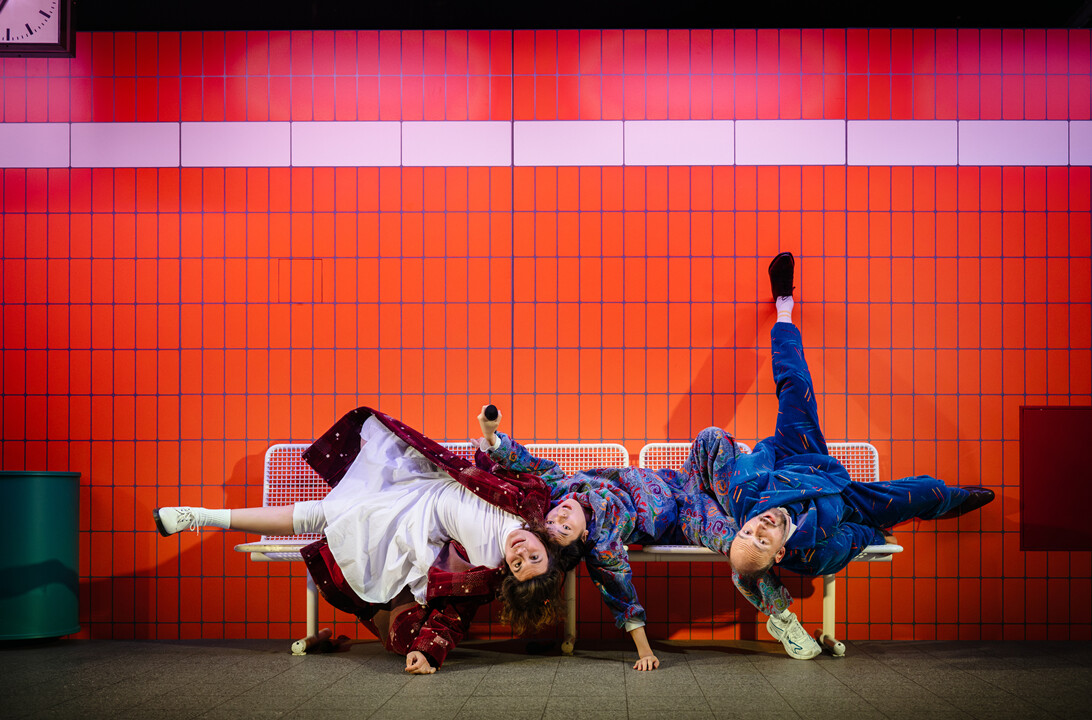 Mutter dili – alle Farben meiner Sprachen (14+)